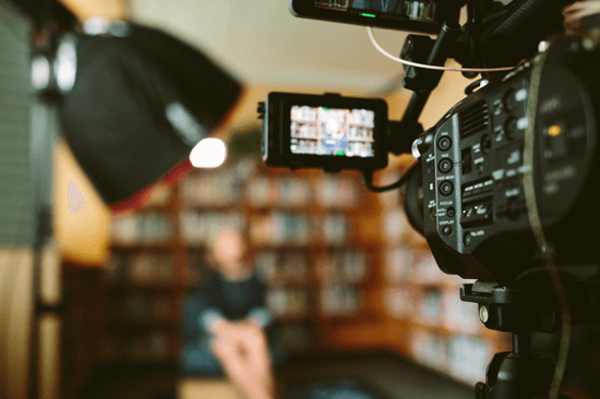 特朗普宣布国家紧急状态 威胁对向古巴提供石油的国家加征关税